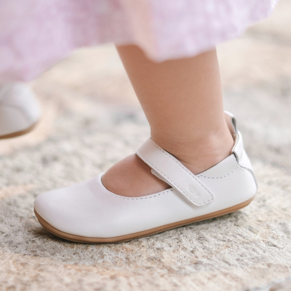 Olishooz Mary Janes Olivia - White