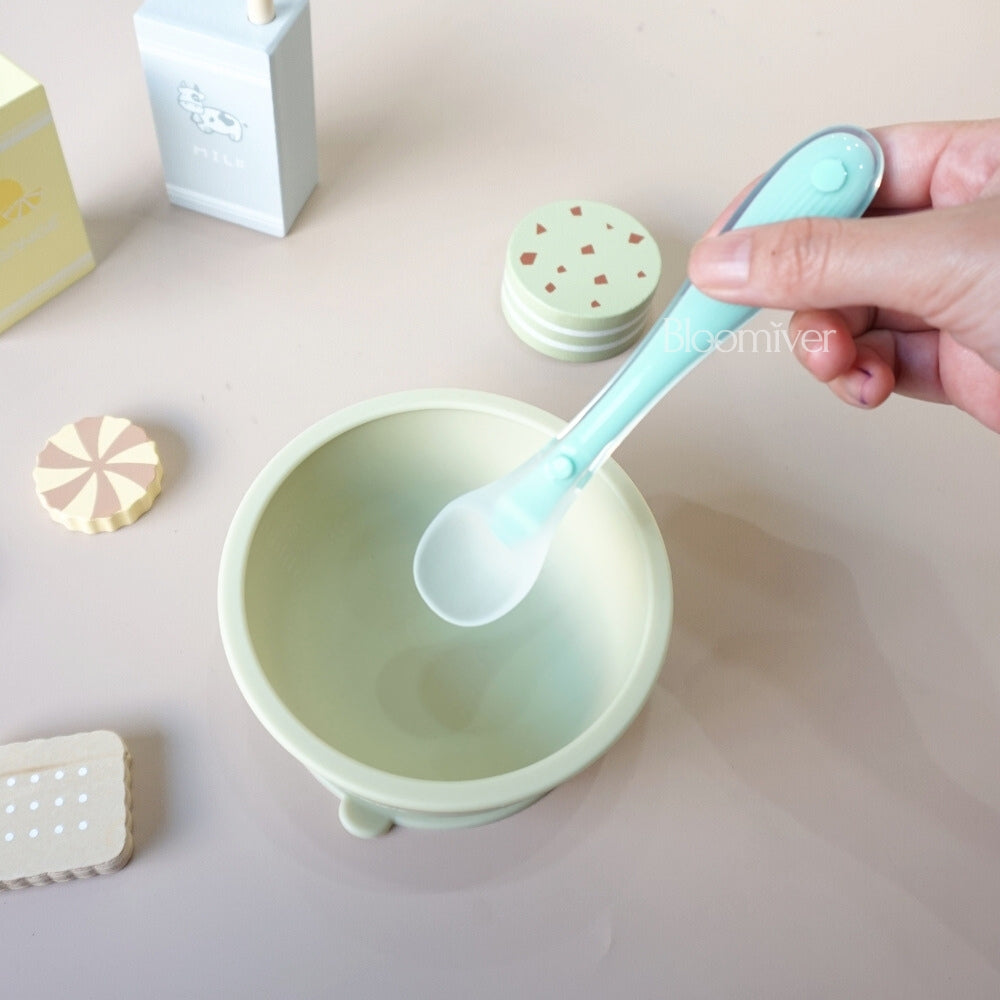 Bloomiver Silicone Feeding Spoon with Case