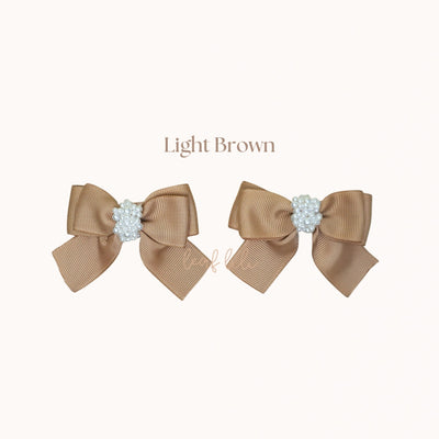 Leaf Lili White Pearl Medium Hair Bow Clip Set