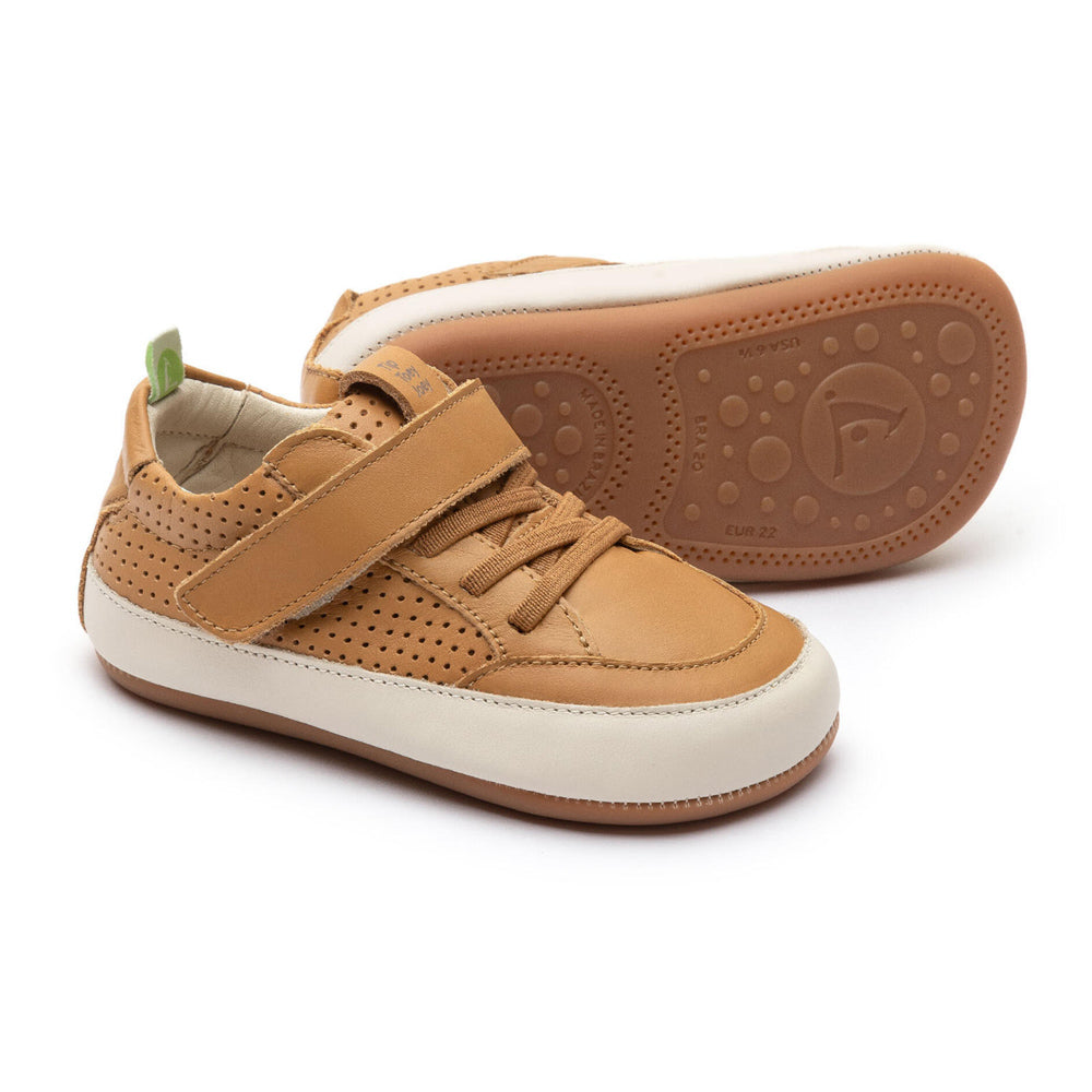 Tip Toey Joey Sneakers - Urbany Hay Hay Holes