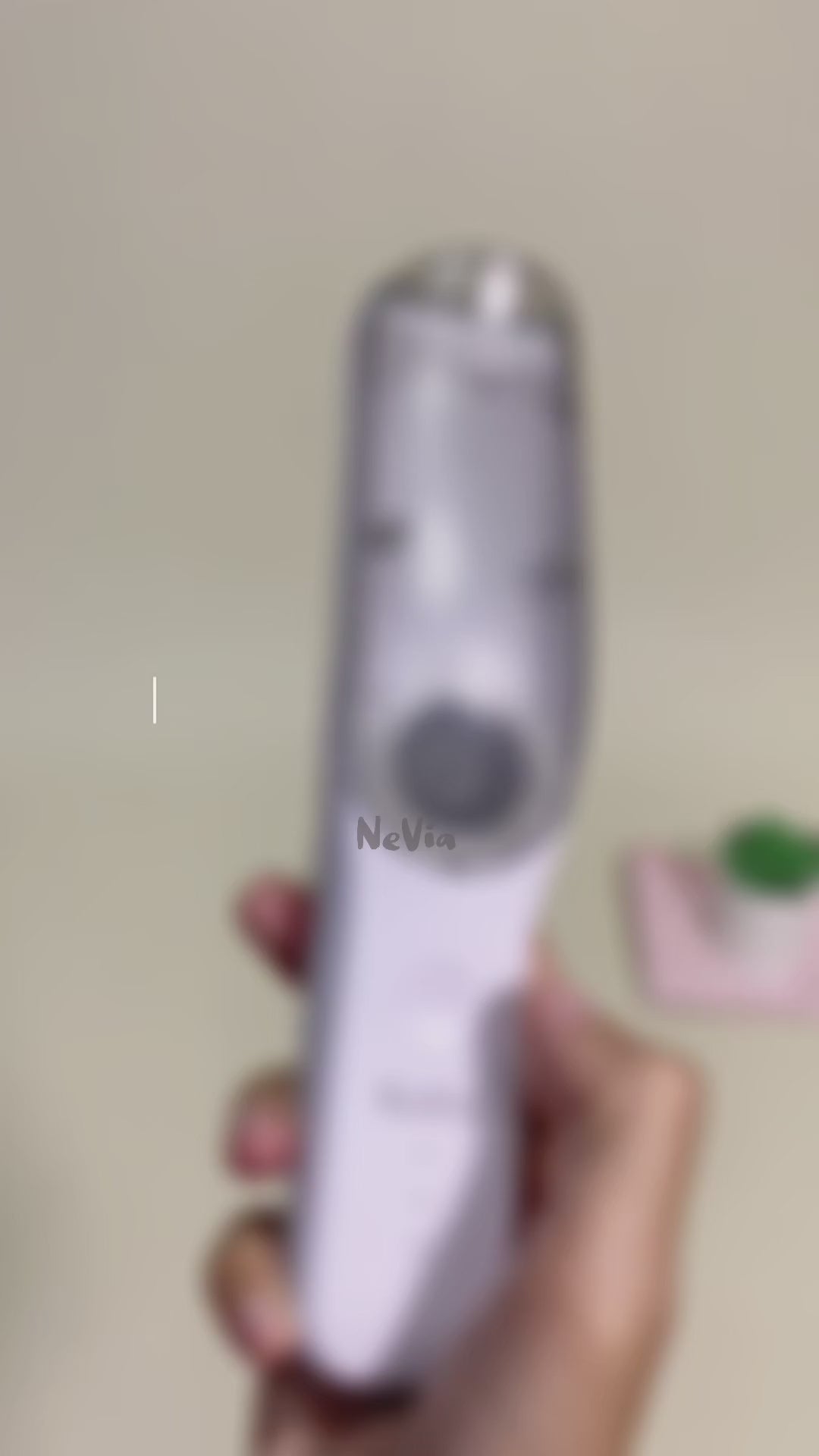 NeVia Vacuum Hair Clipper